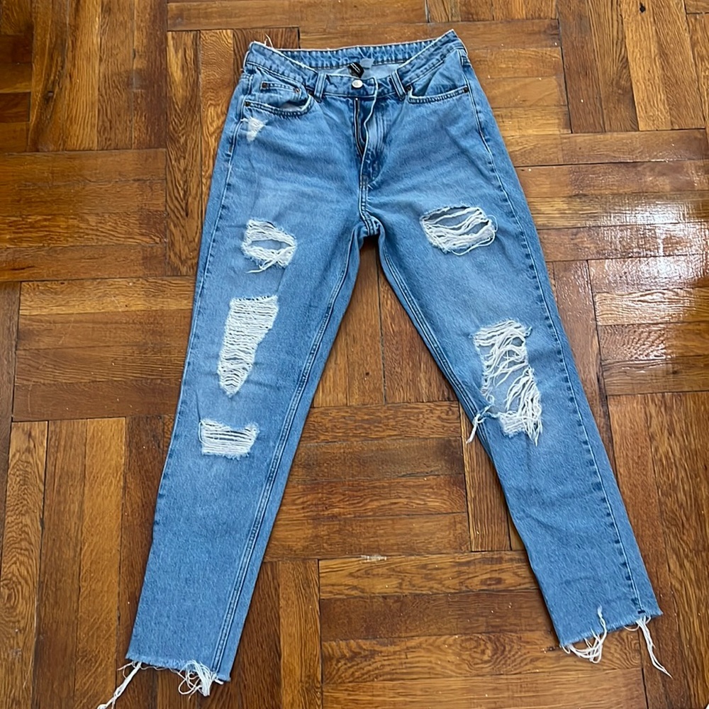 Distressed H&M boyfriend jeans